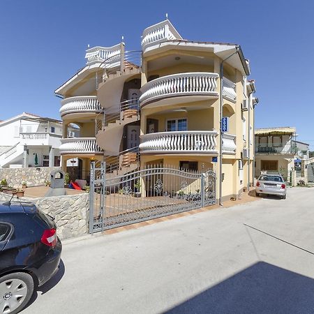 Apartmani Ana Juricev Vodice Βόντιτσε Εξωτερικό φωτογραφία