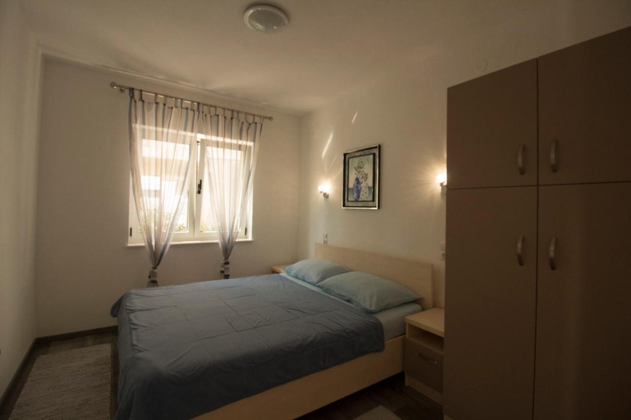 Apartmani Ana Juricev Vodice Βόντιτσε Εξωτερικό φωτογραφία