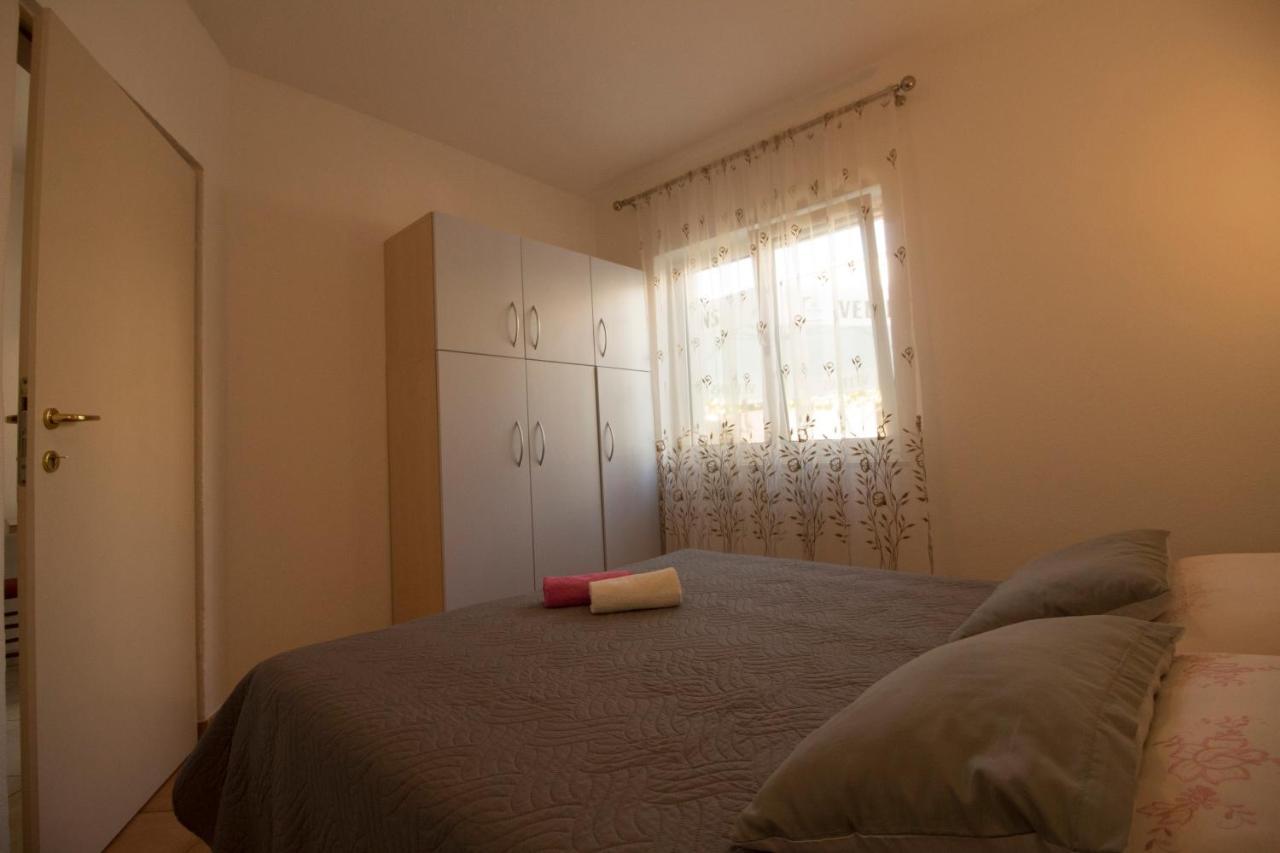 Apartmani Ana Juricev Vodice Βόντιτσε Εξωτερικό φωτογραφία