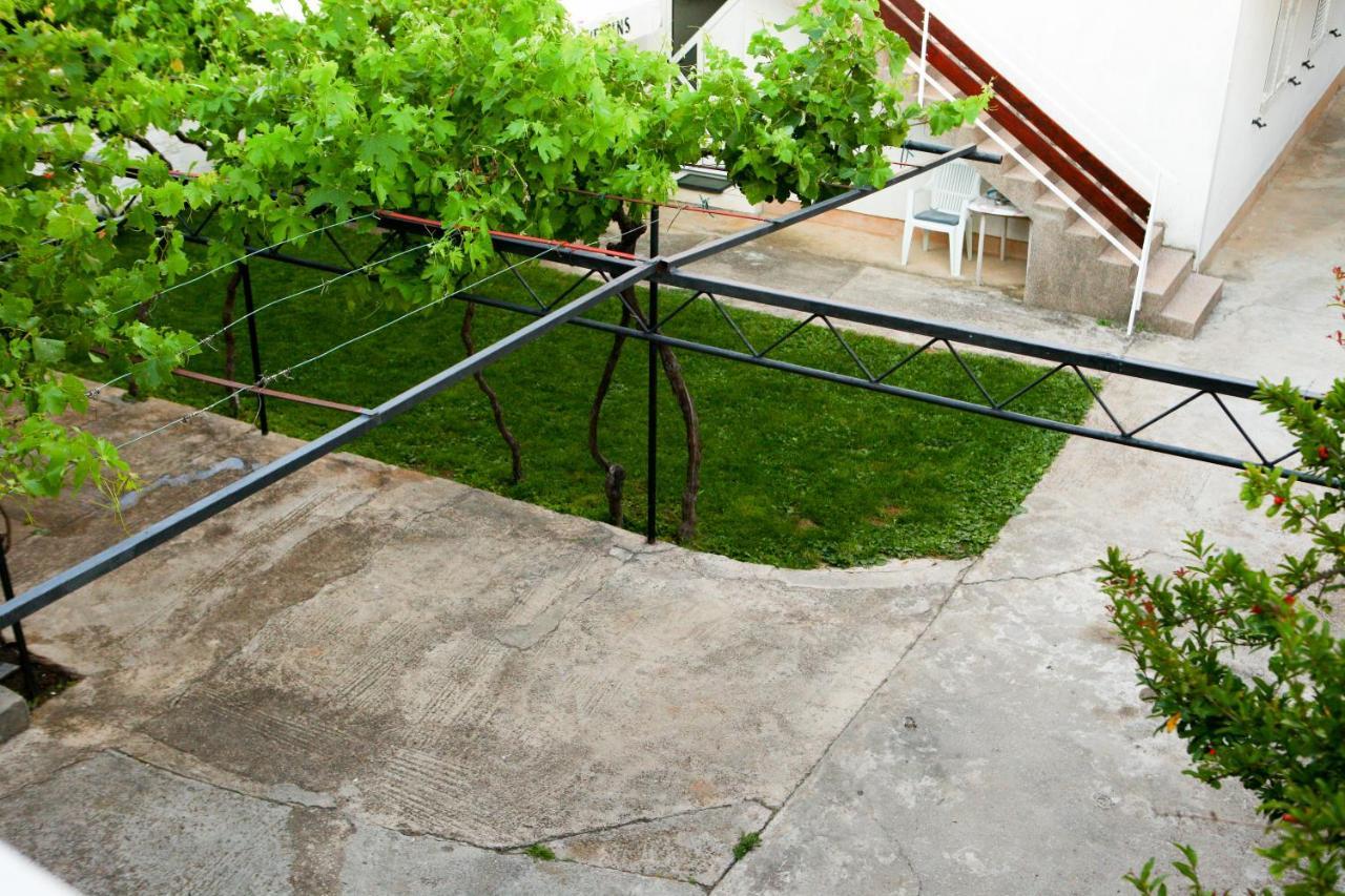 Apartmani Ana Juricev Vodice Βόντιτσε Εξωτερικό φωτογραφία