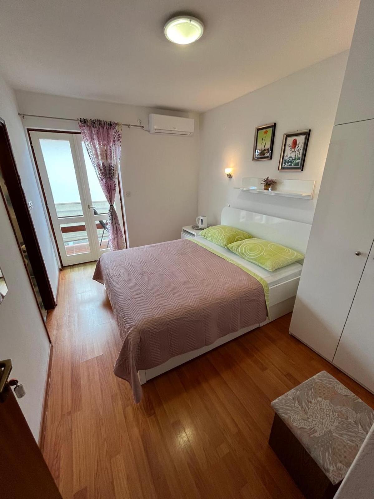 Apartmani Ana Juricev Vodice Βόντιτσε Εξωτερικό φωτογραφία