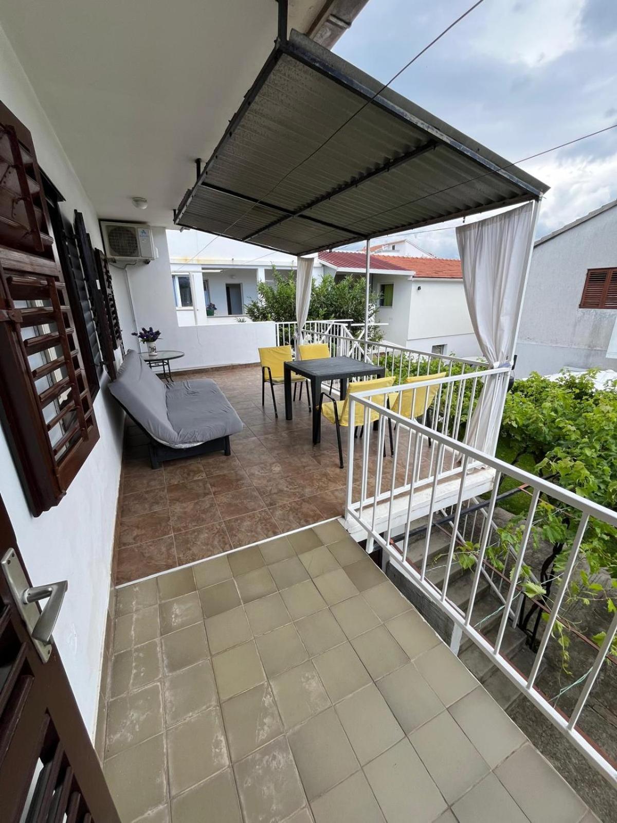 Apartmani Ana Juricev Vodice Βόντιτσε Εξωτερικό φωτογραφία