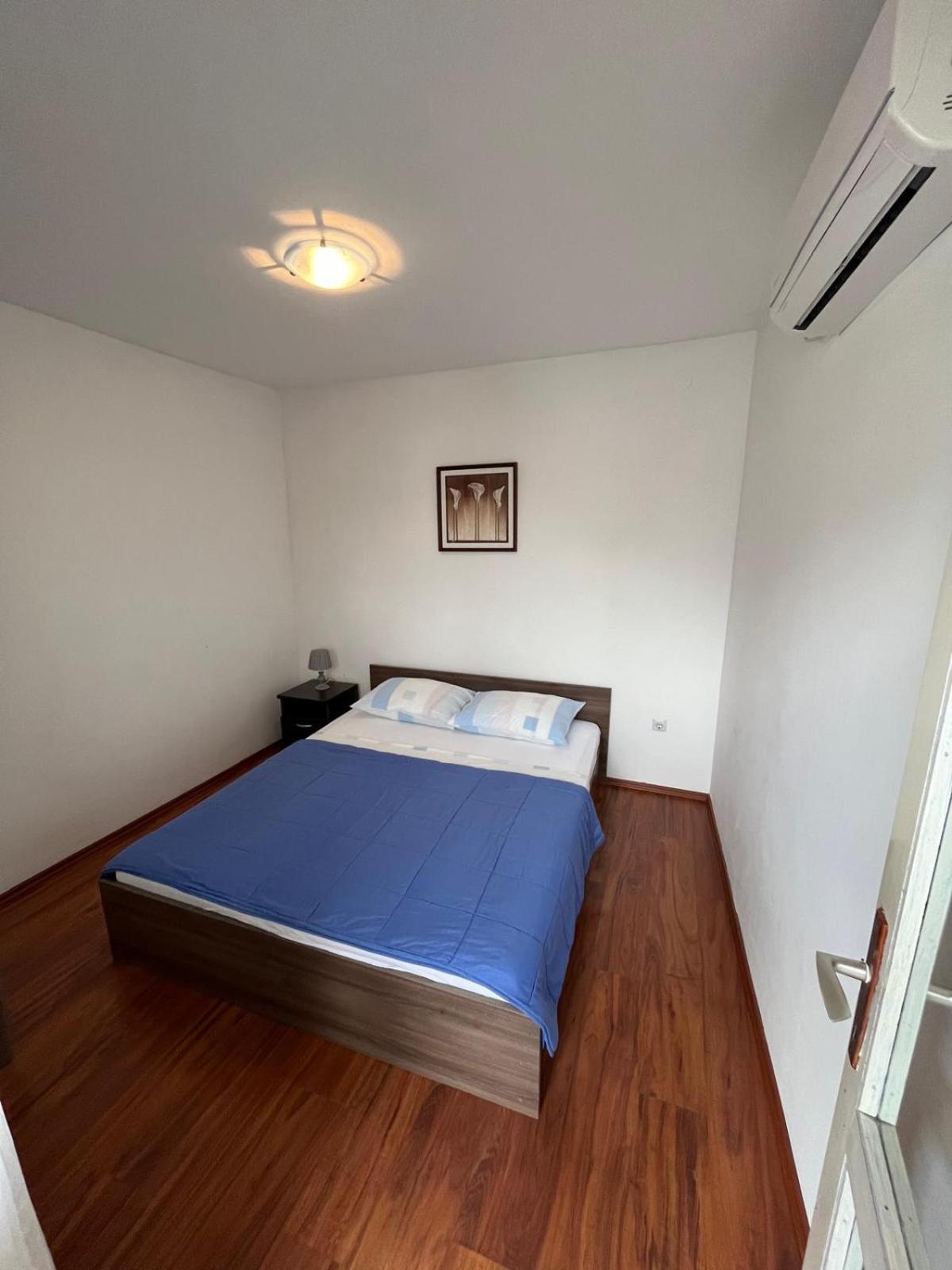 Apartmani Ana Juricev Vodice Βόντιτσε Εξωτερικό φωτογραφία