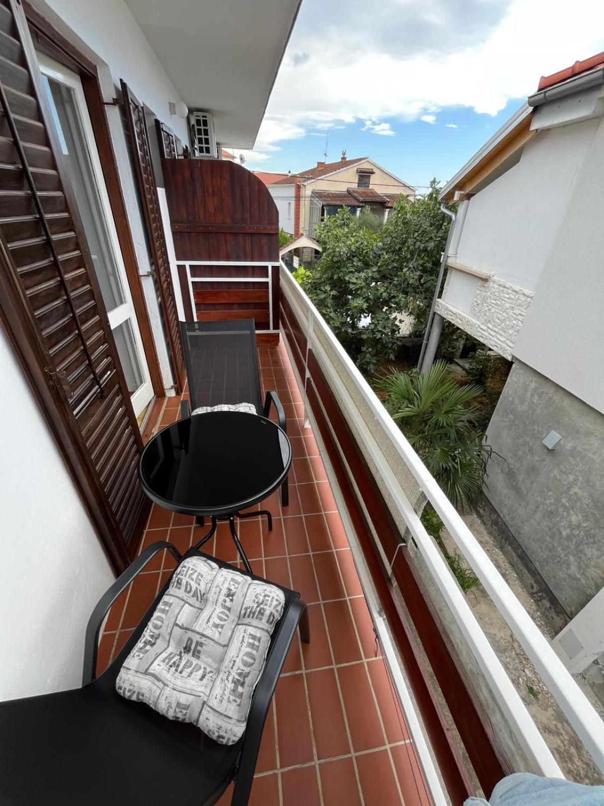 Apartmani Ana Juricev Vodice Βόντιτσε Εξωτερικό φωτογραφία