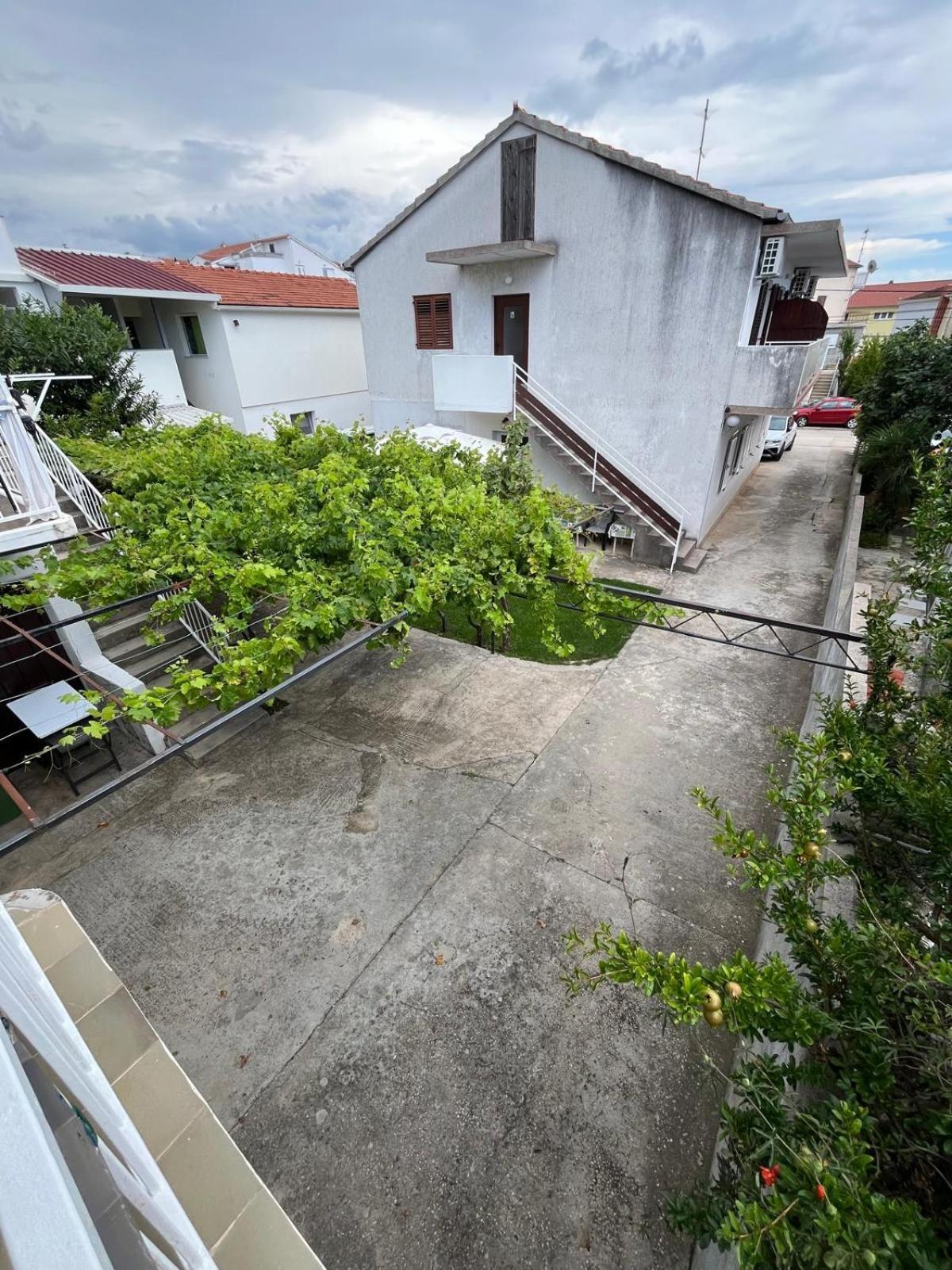 Apartmani Ana Juricev Vodice Βόντιτσε Εξωτερικό φωτογραφία